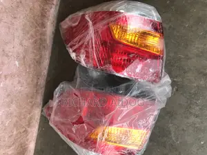 Toyota Highlander 2010 Taillight Available