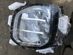 Mitsubishi Outlander 2023 Headlight Available