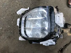 Mitsubishi Outlander 2023 Headlight Available