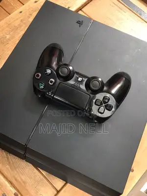 Playstation 4 Standard Console