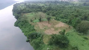 30 Acres of Island Akosombo