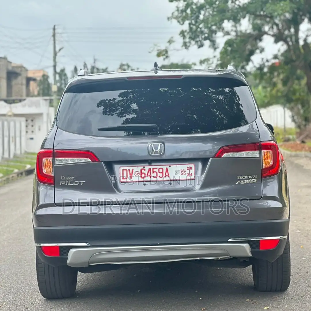 Honda Pilot Touring 7-Passenger 2021 Gray