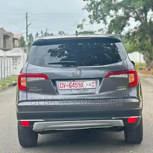 Honda Pilot Touring 7-Passenger 2021 Gray