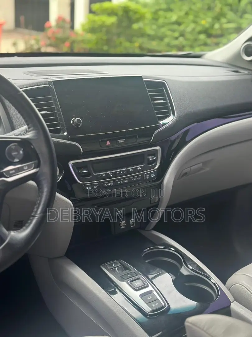 Honda Pilot Touring 7-Passenger 2021 Gray