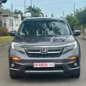 Honda Pilot Touring 7-Passenger 2021 Gray