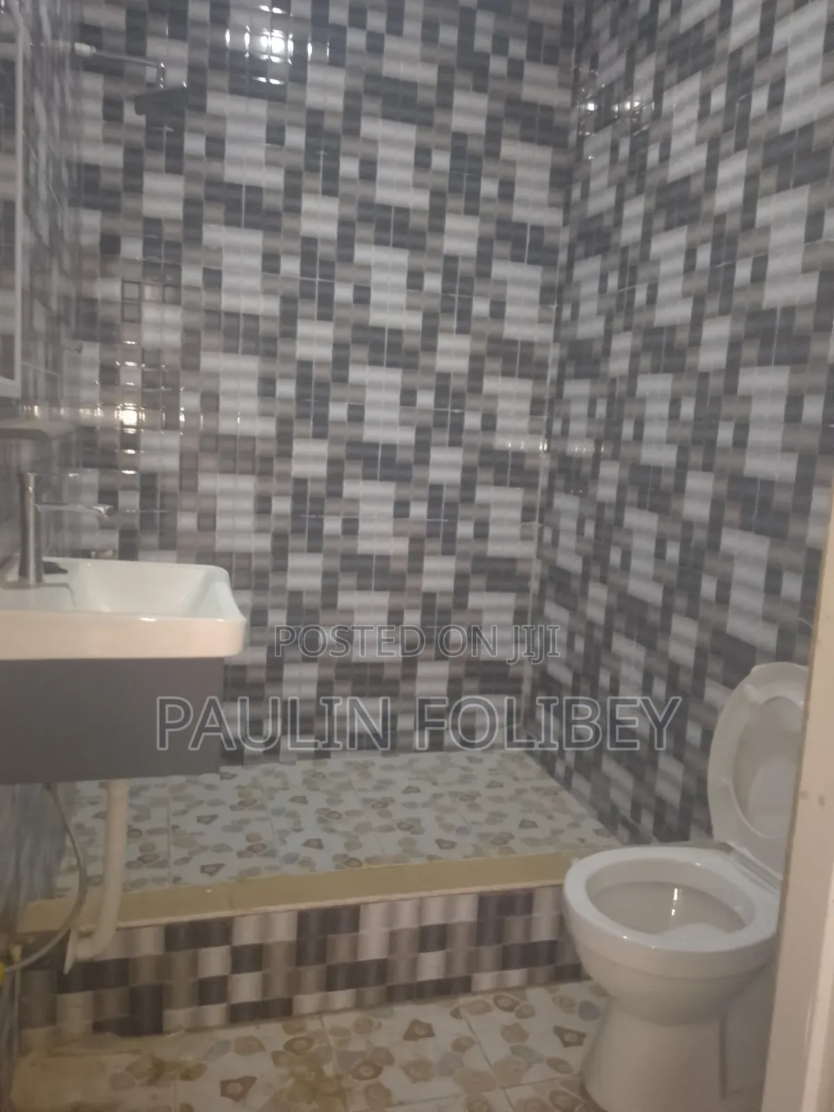 3bdrm Apartment in Dg Properties, Ablekuma for rent