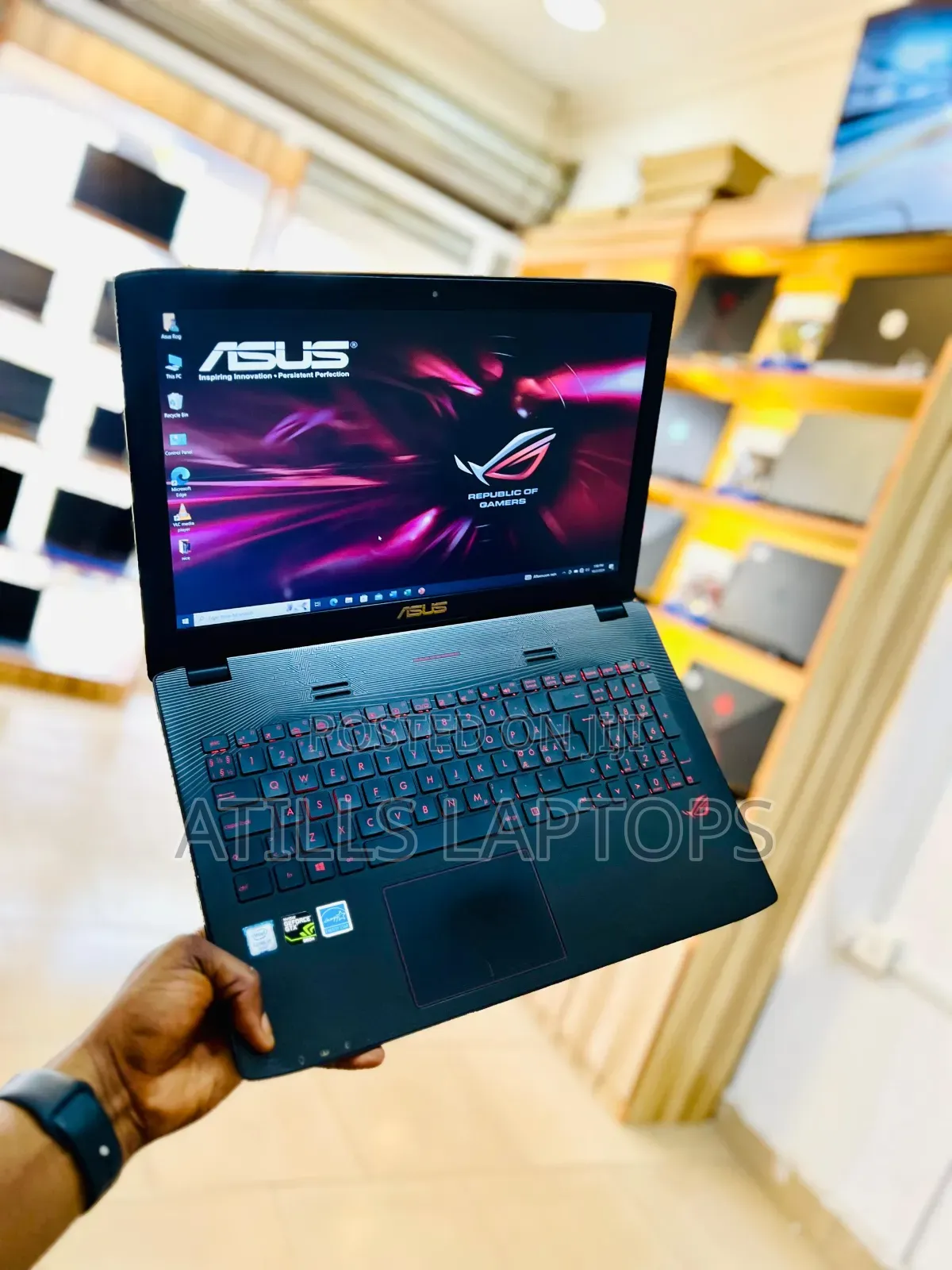 Laptop Asus ROG GL553VD 16GB Intel Core I5 HDD 1T