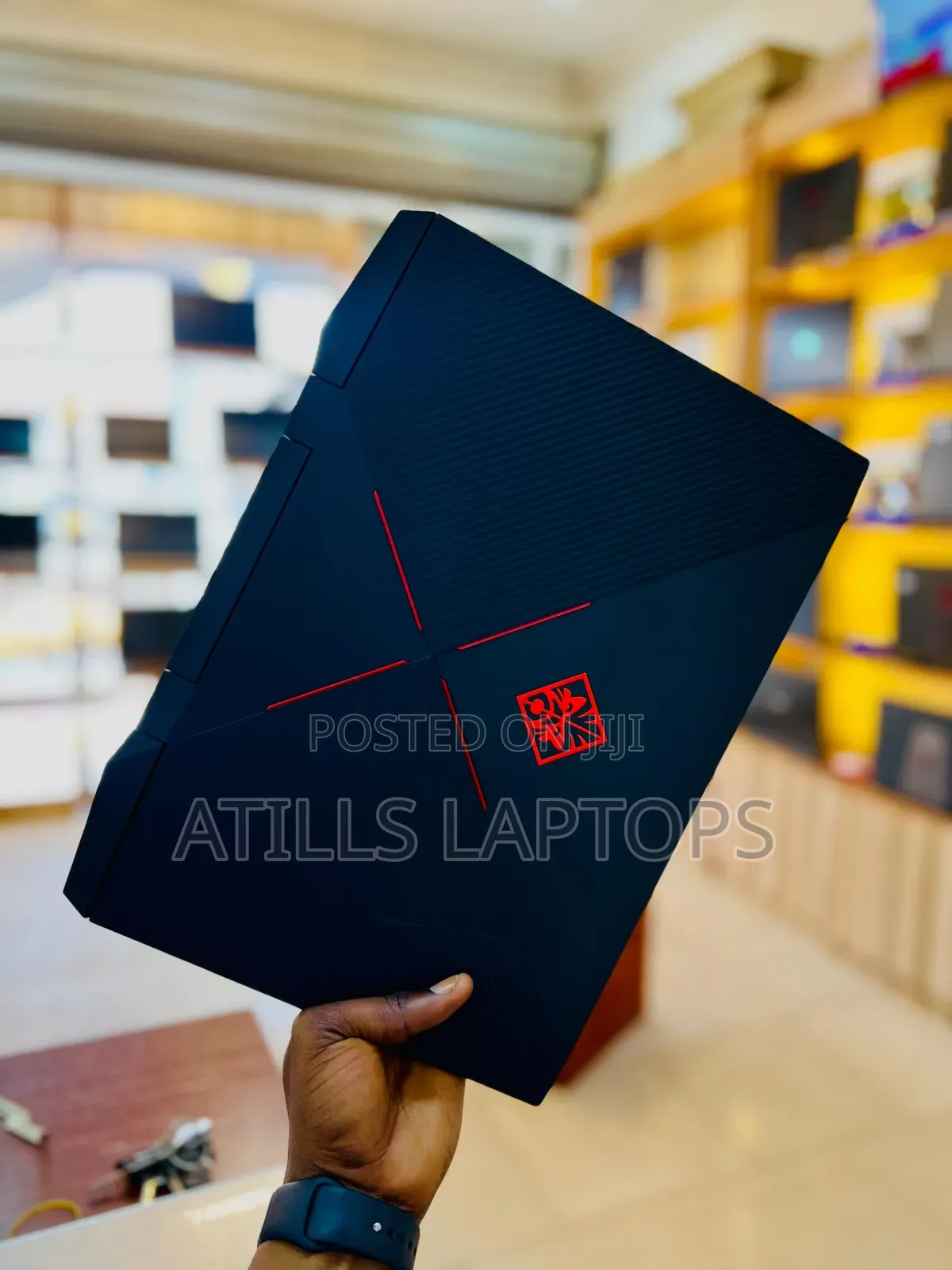 Laptop HP Omen 15 16GB Intel Core I5 SSHD+SSD 1.5T