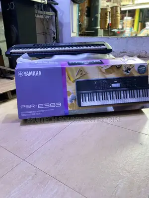 Yamaha Keyboard( PSR-E383)
