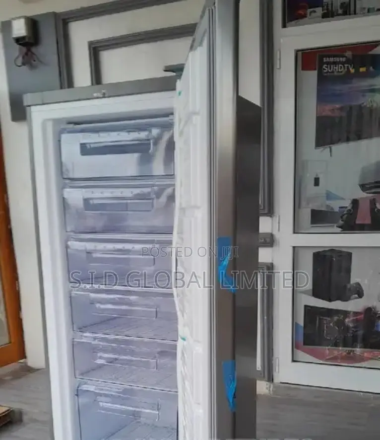 Store Better With MIDEA-262-LTR-DOUBLE-DOOR-BOTTOM-FREEZER