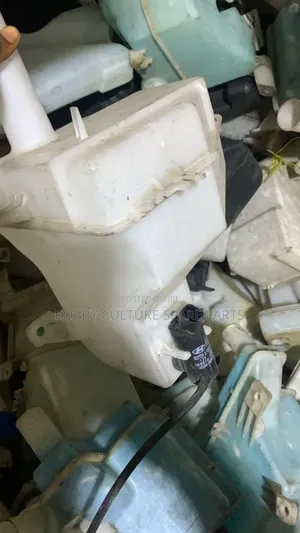 Original Brand New Car Water Tanks Available for All Cars 