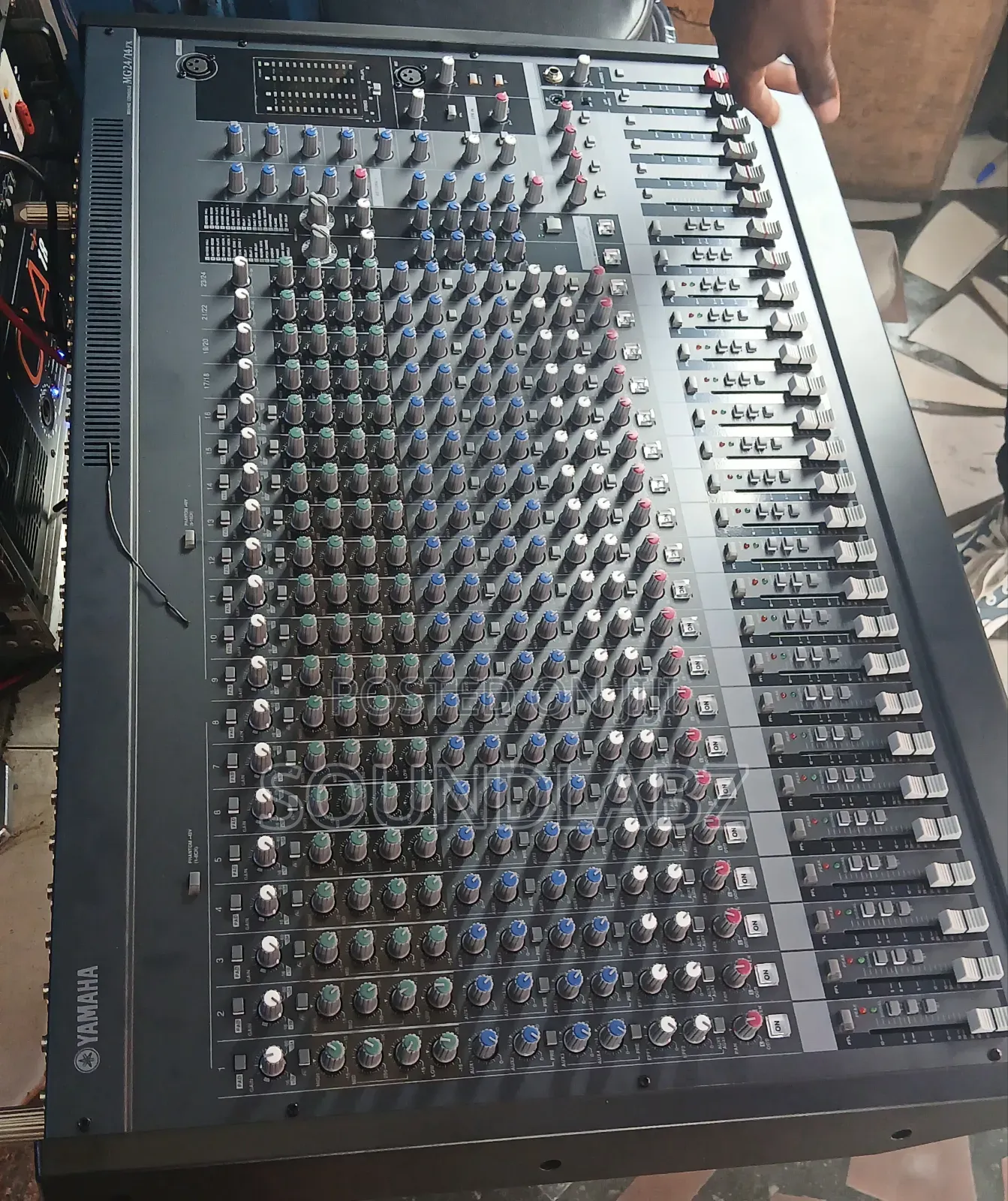 Yamaha Mg24xu 24channel Mixer