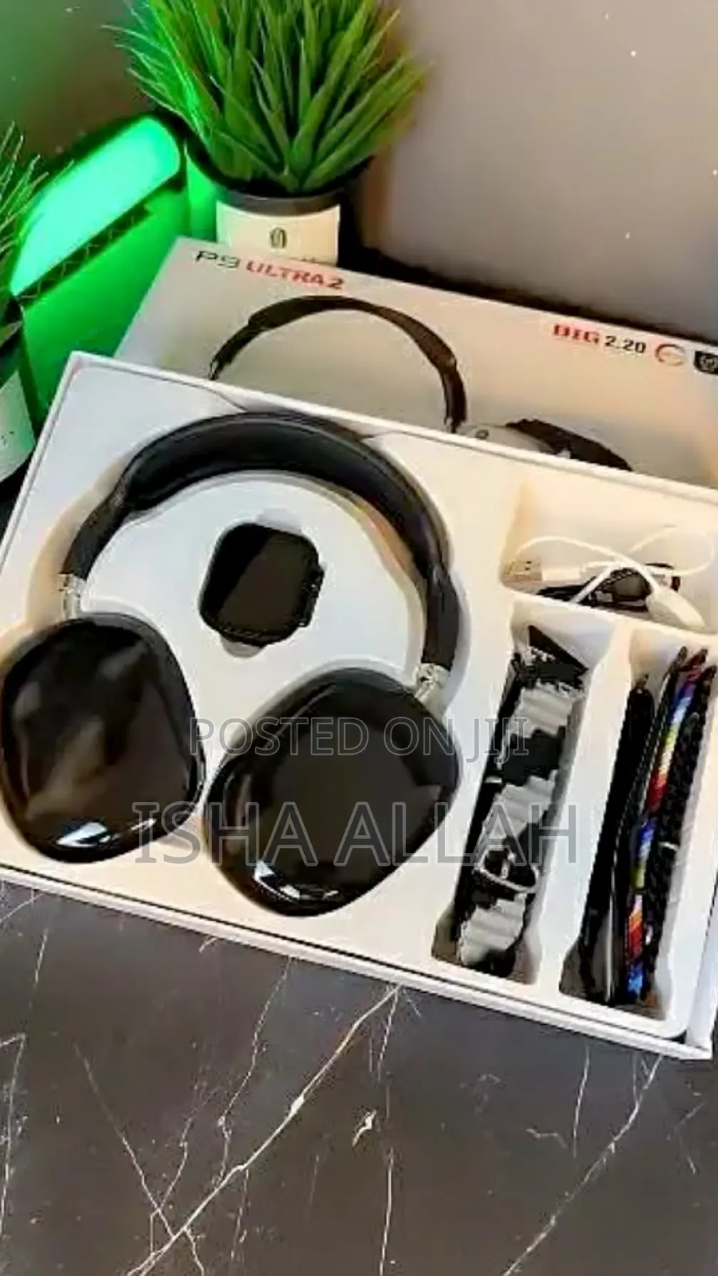 P9 Apple Watch Ultra -7 in 1. And an Airpod