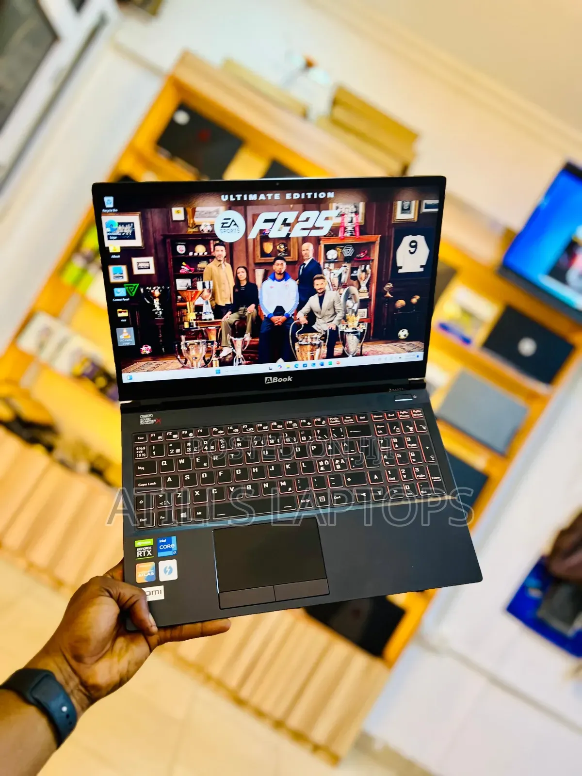 Laptop Gigabyte 16GB Intel Core I7 SSD 512GB