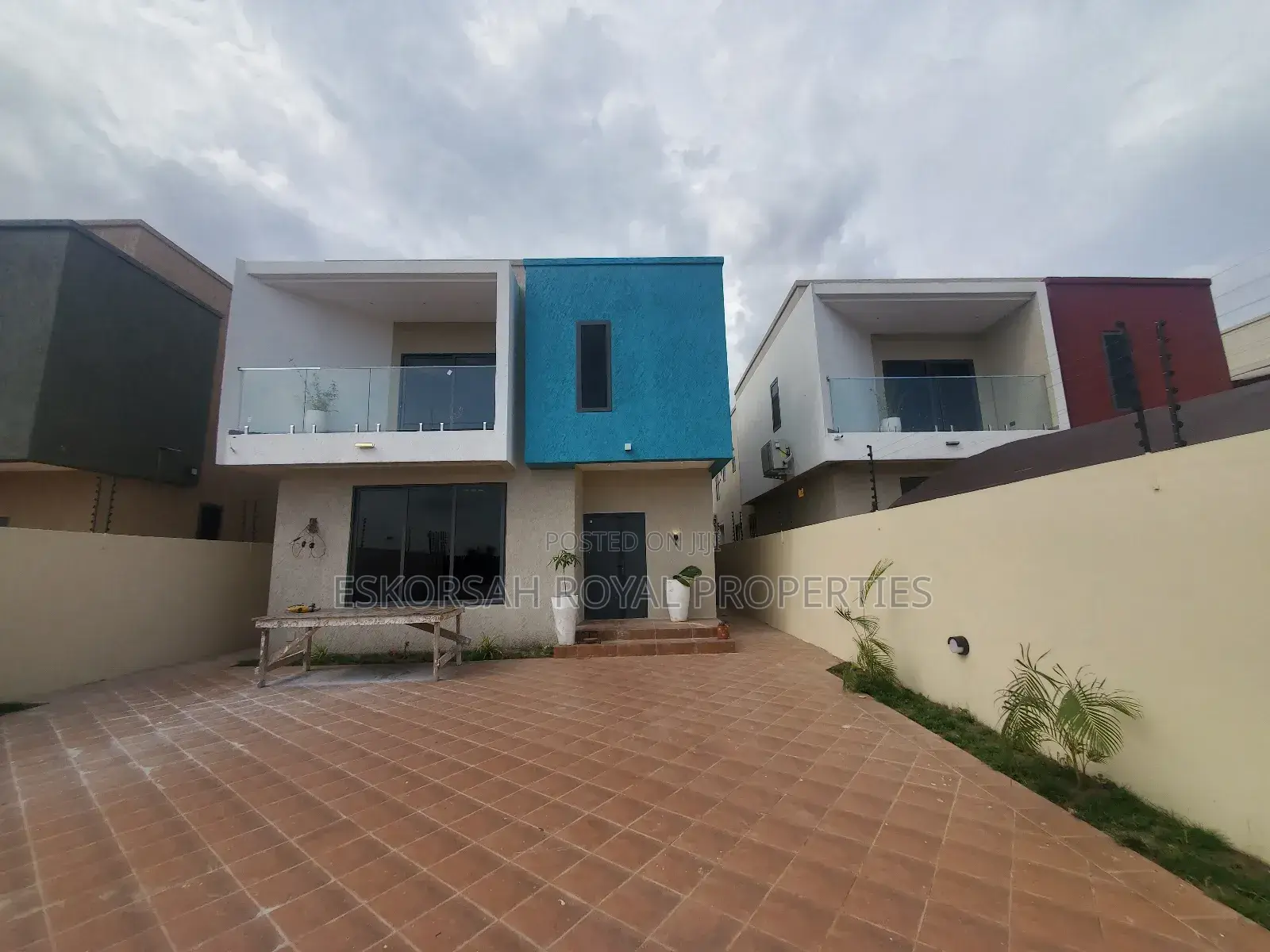 4bdrm House in Lakeside for sale