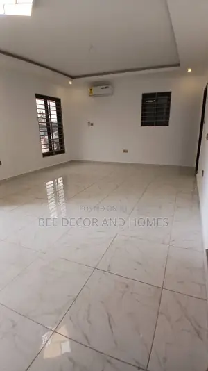 2bdrm Townhouse / Terrace in Bee Decor& Homes, Madina for rent