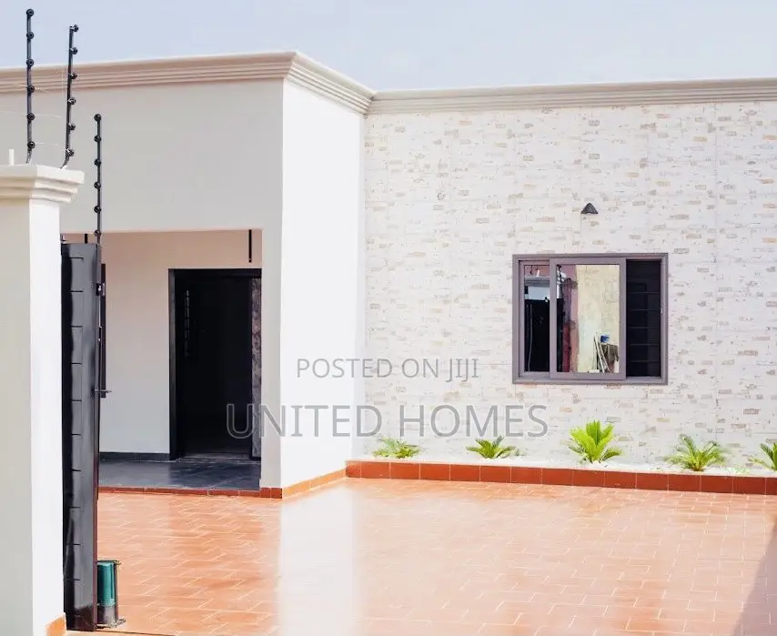 3bdrm House in Kasoa for sale