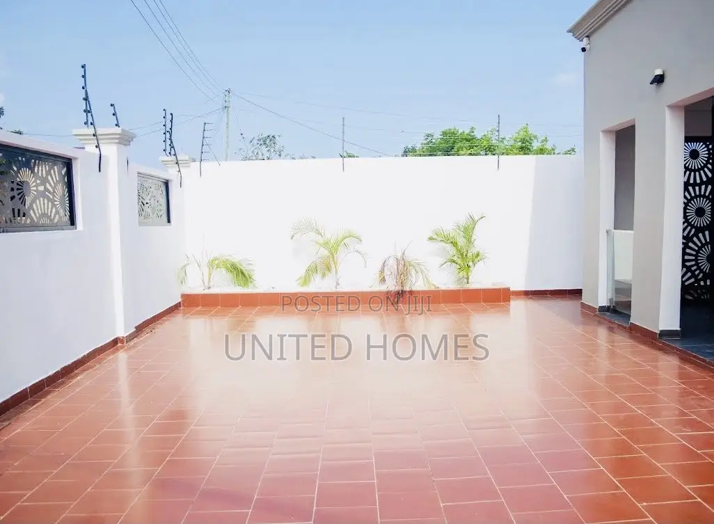 3bdrm House in Kasoa for sale