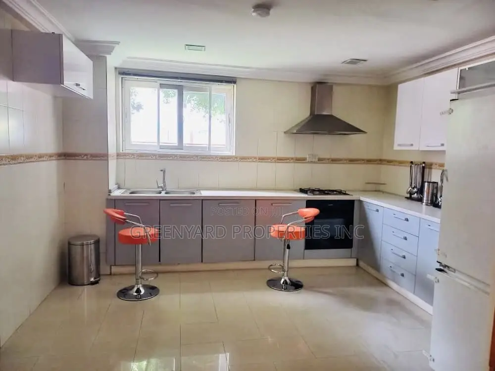 Furnished 4bdrm House in Garage, East Legon for rent