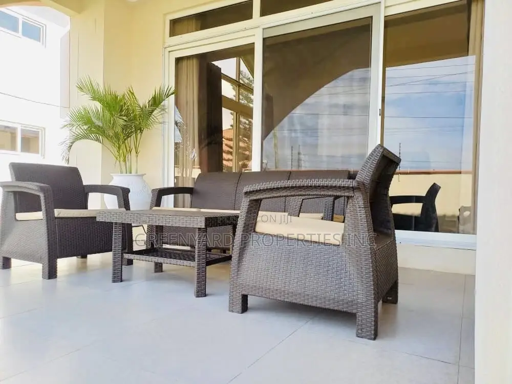 Furnished 4bdrm House in Garage, East Legon for rent