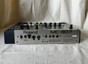 Roland Groovebox Mc307/Drum Machine/Synthesizer/Sequenceretc