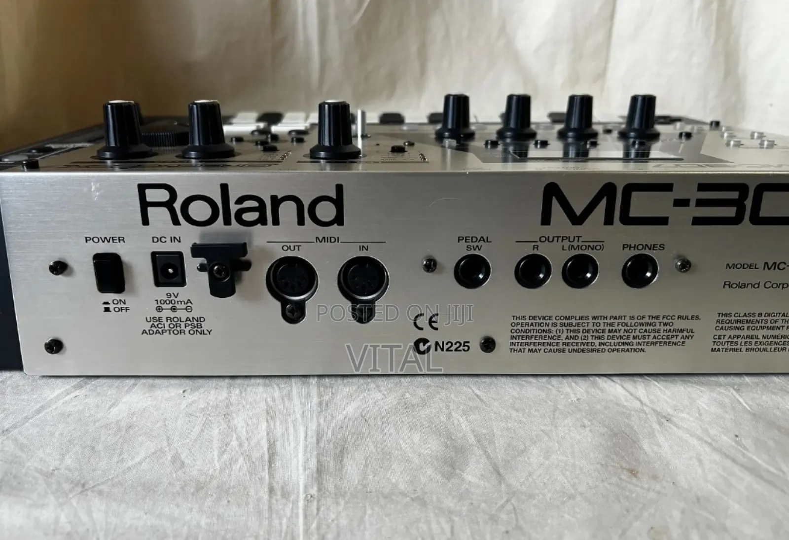 Roland Groovebox Mc307/Drum Machine/Synthesizer/Sequenceretc