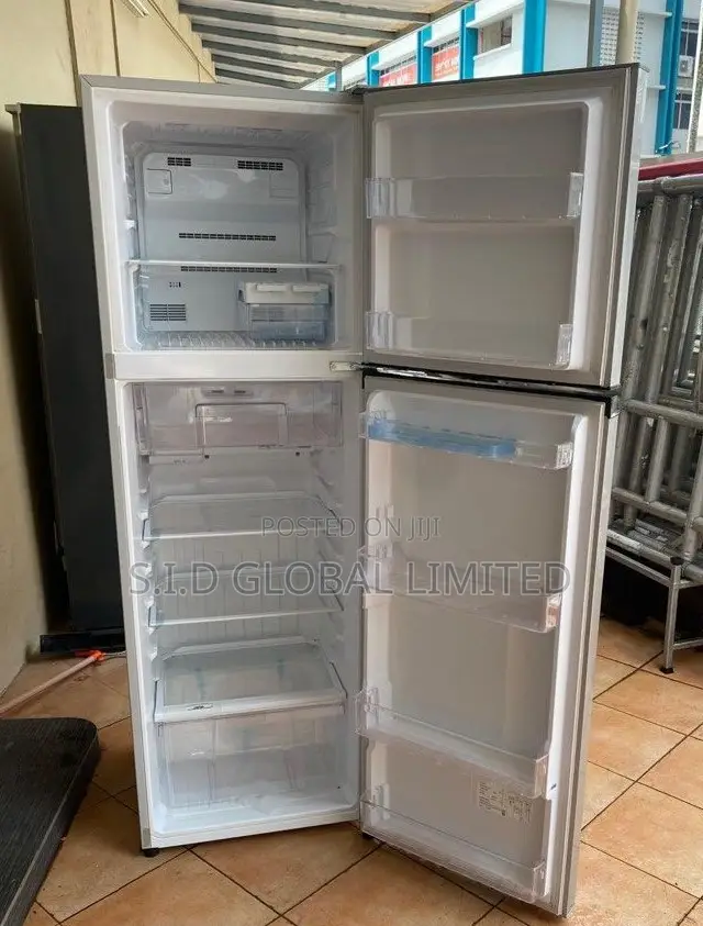 Grant Proper Samsung 388L Bespoke Twin Cooling Plus Fridge