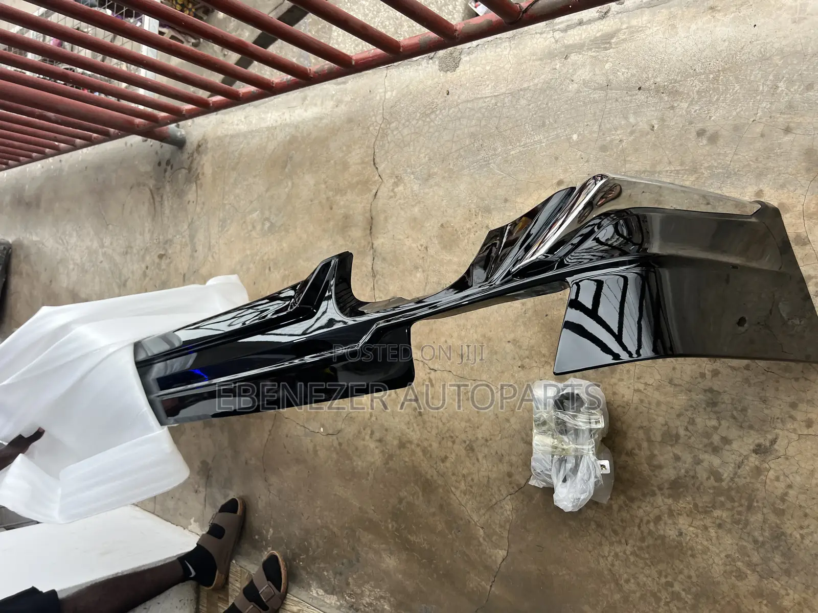Land Cruiser Prado 2018 Back Bumper Spoiler