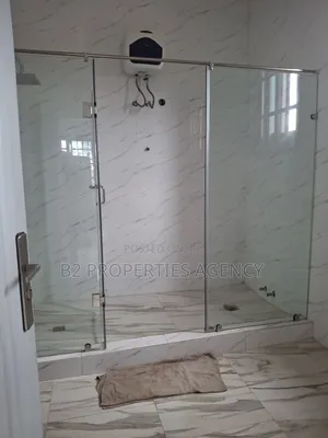 5bdrm Mansion in B2 Properties Agency, Kumasi Metropolitan for rent