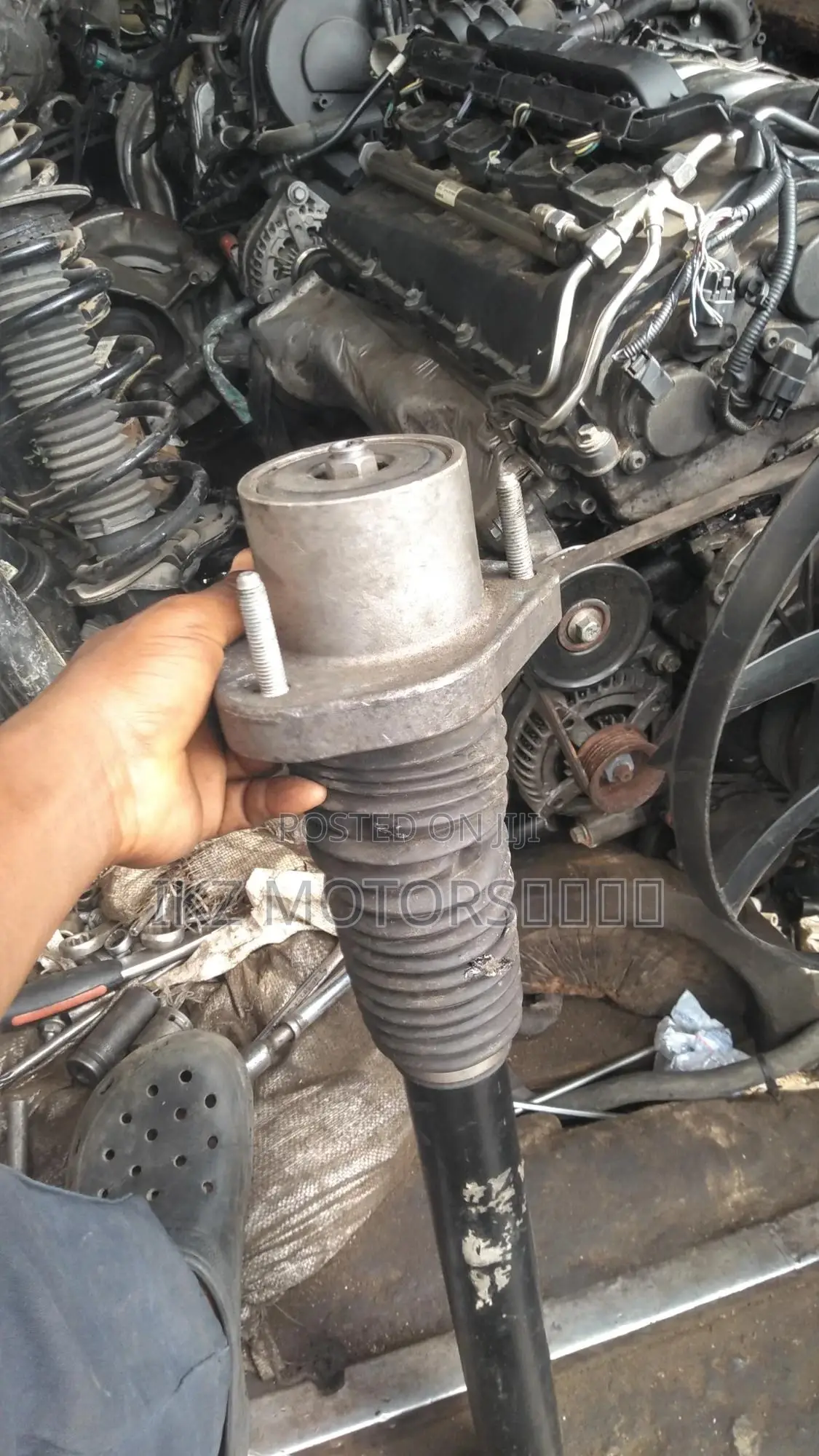 Range Rover Sports 14-22 Back Shocks