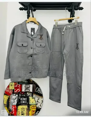 High Quality Plain Luis Vuitton Top N Down Available