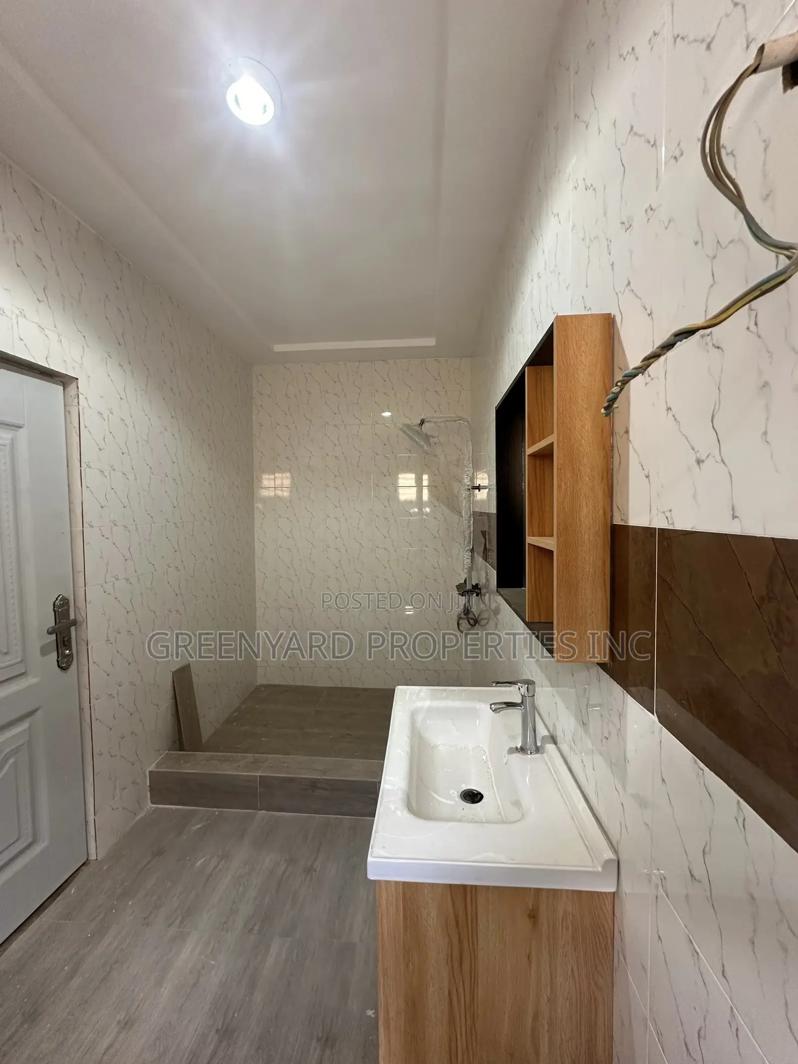 3bdrm House in Lakeside for sale