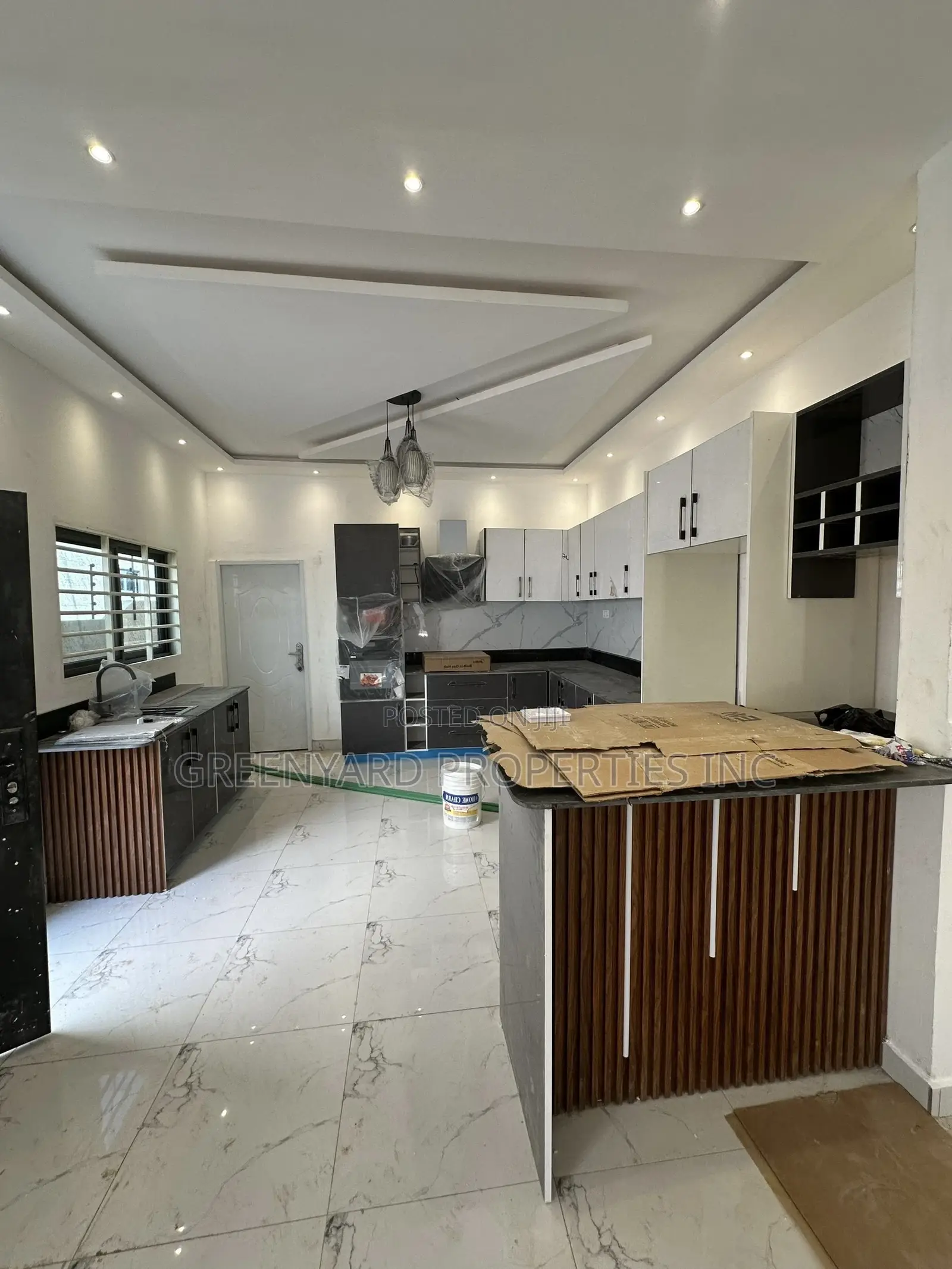3bdrm House in Lakeside for sale