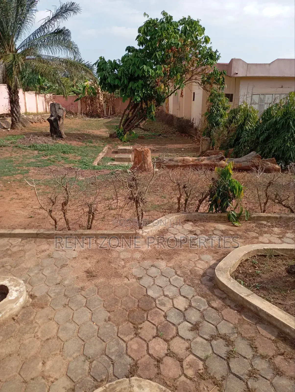 6bdrm Villa in Rent Zone Properties, Ofankor for sale