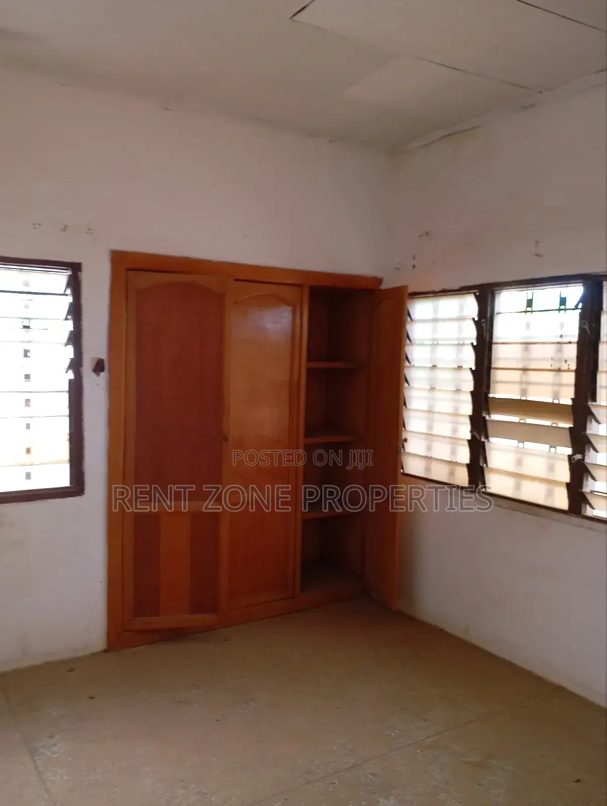 6bdrm Villa in Rent Zone Properties, Ofankor for sale