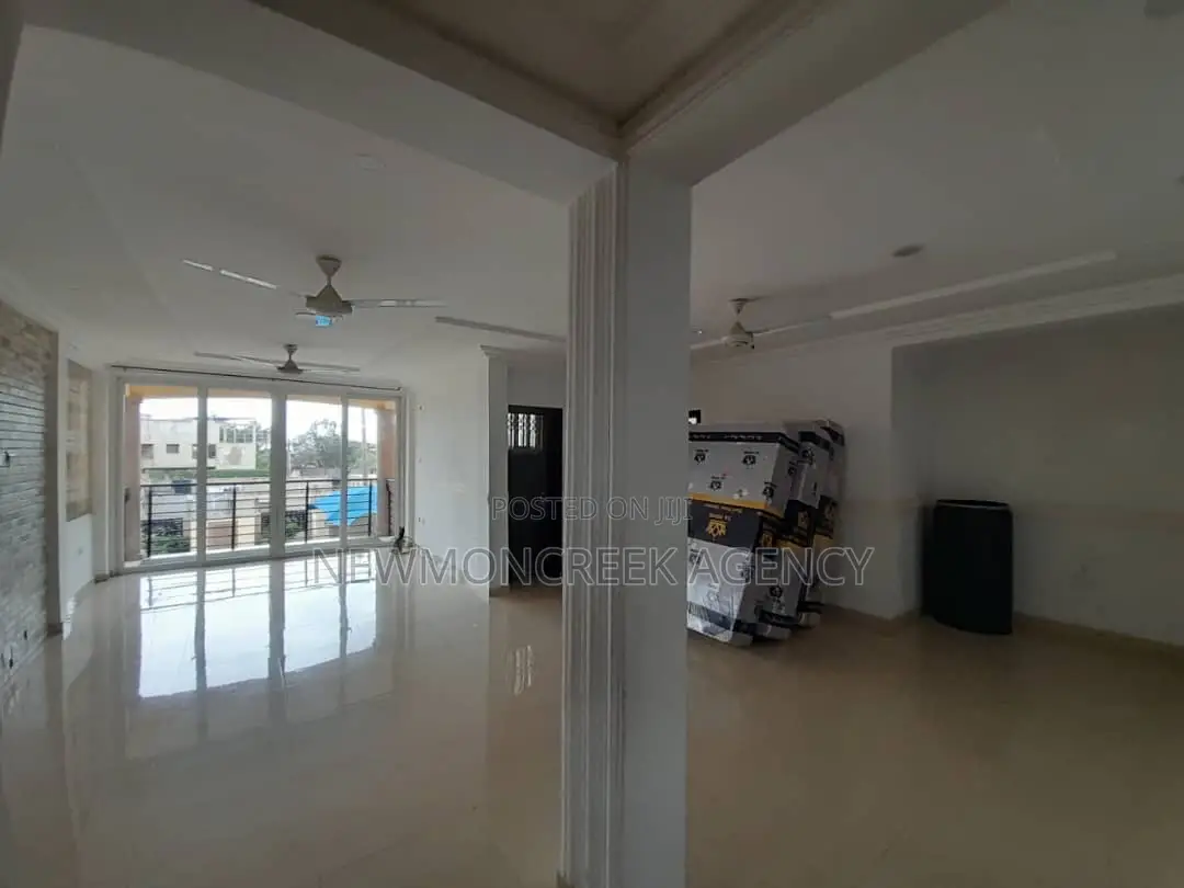 3bdrm Penthouse in Nungua Estates, Accra Metropolitan for rent