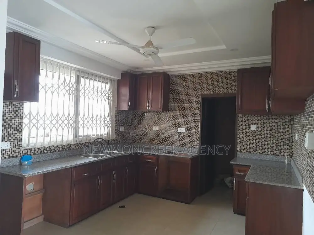 3bdrm Penthouse in Nungua Estates, Accra Metropolitan for rent