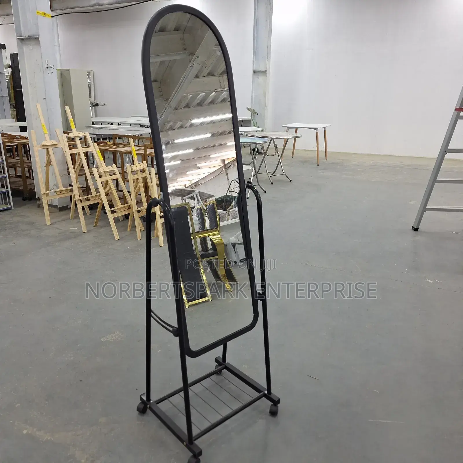 Stand Mirror(M311)