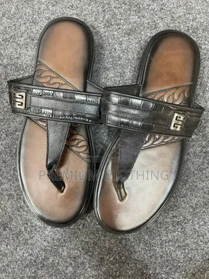 Original Slippers for Men Available