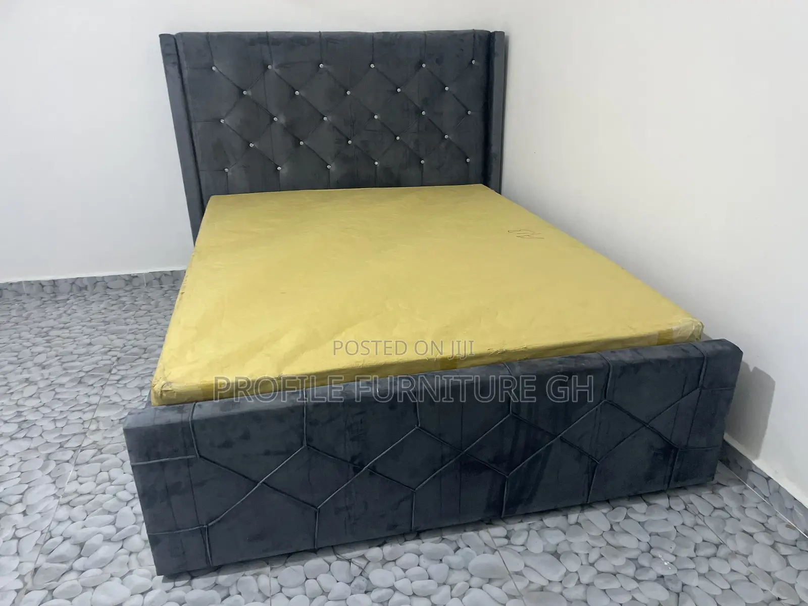Buy Bedframe Alone Or Buy With Mattress// Freeee Delivery
