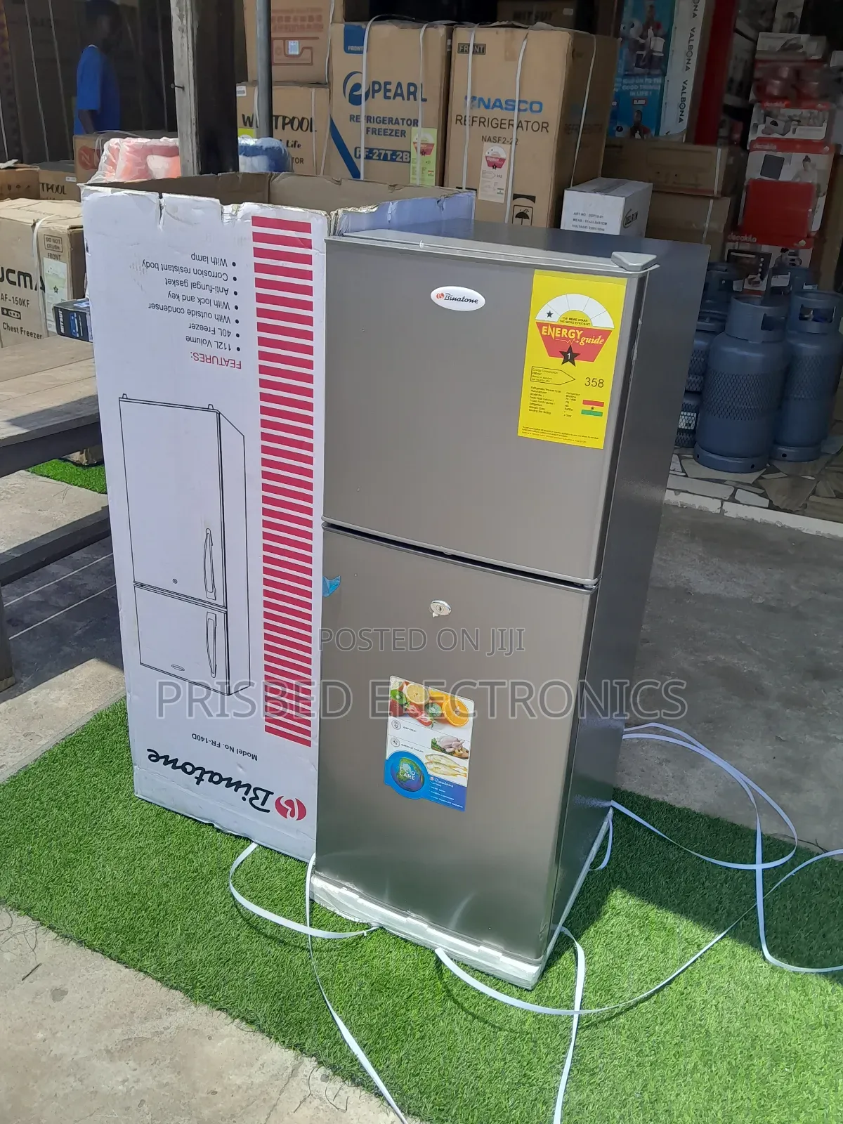 Binatone Double Door Fridge With Handle 112 Litres