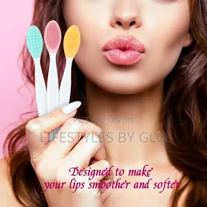 Sweet Strawberry Lip Scrub Silicone Lip Scrub Brush