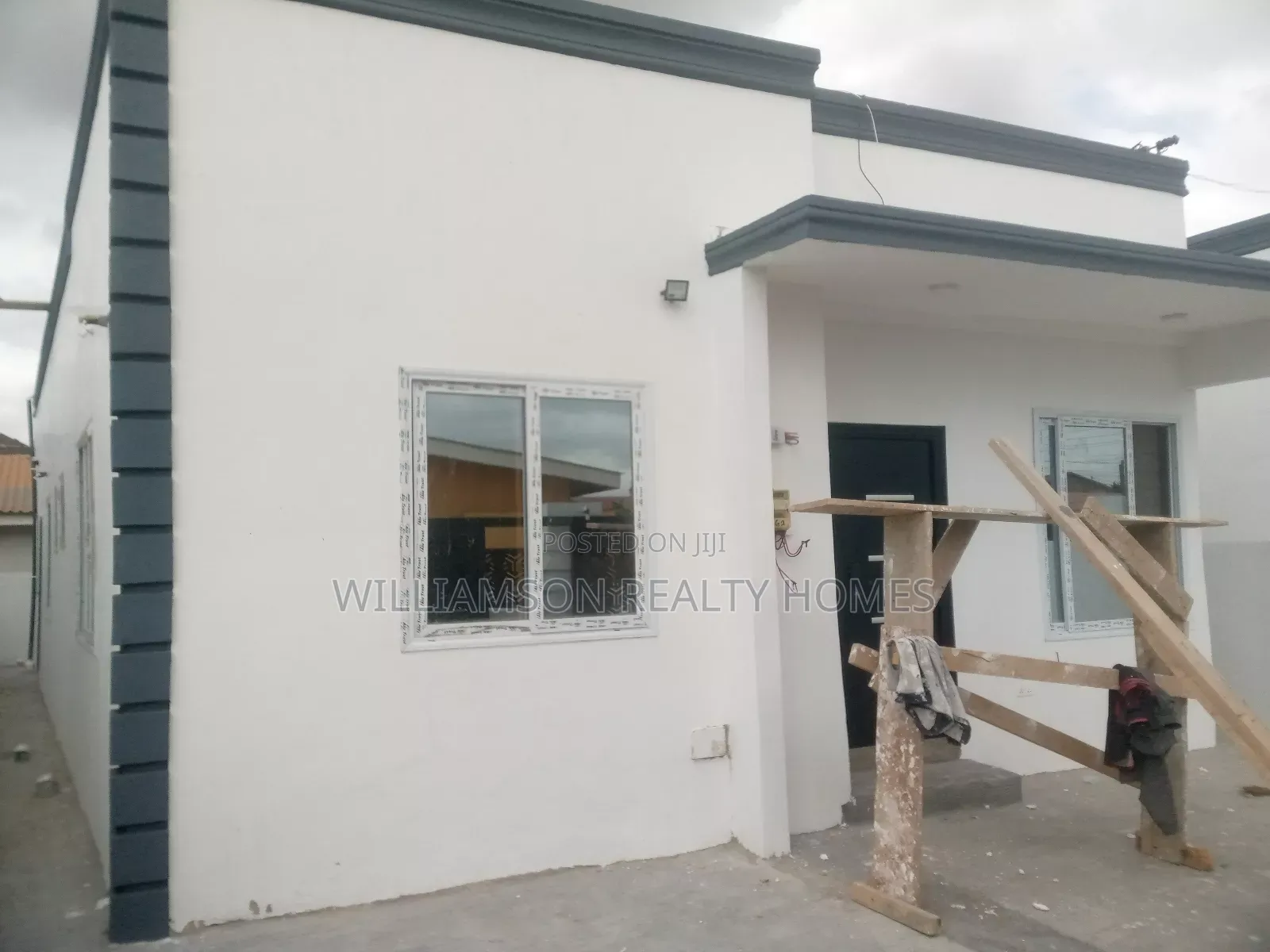 3bdrm House in Baatsonaa Area, for sale