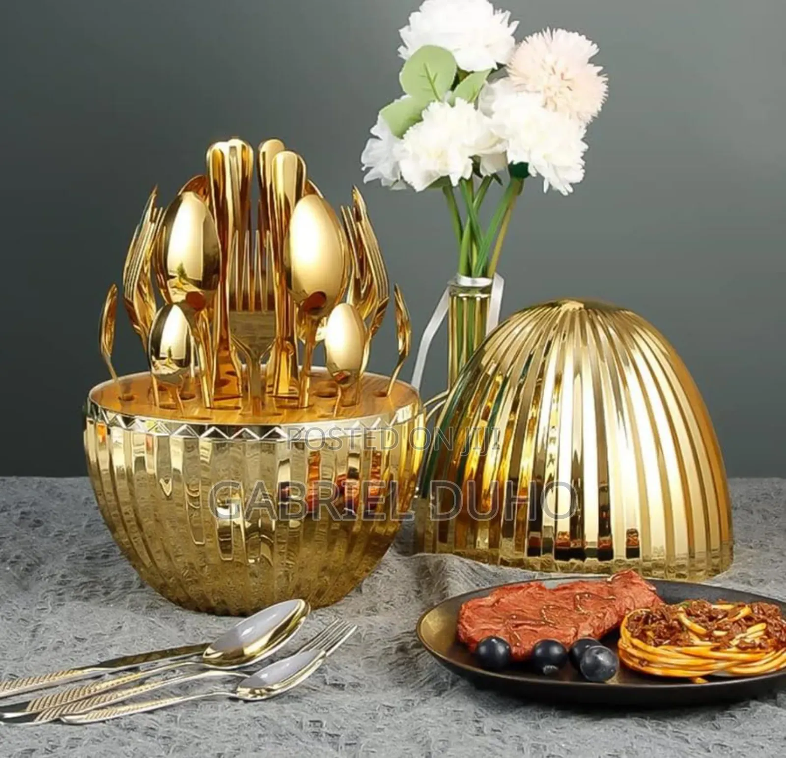 24pcs Egg Shaped Gold Cutlery Set