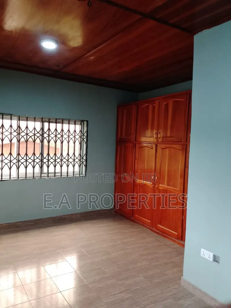 2bdrm House in E A Properties, Frafraha for rent