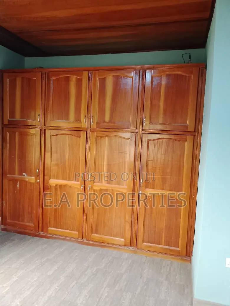 2bdrm House in E A Properties, Frafraha for rent