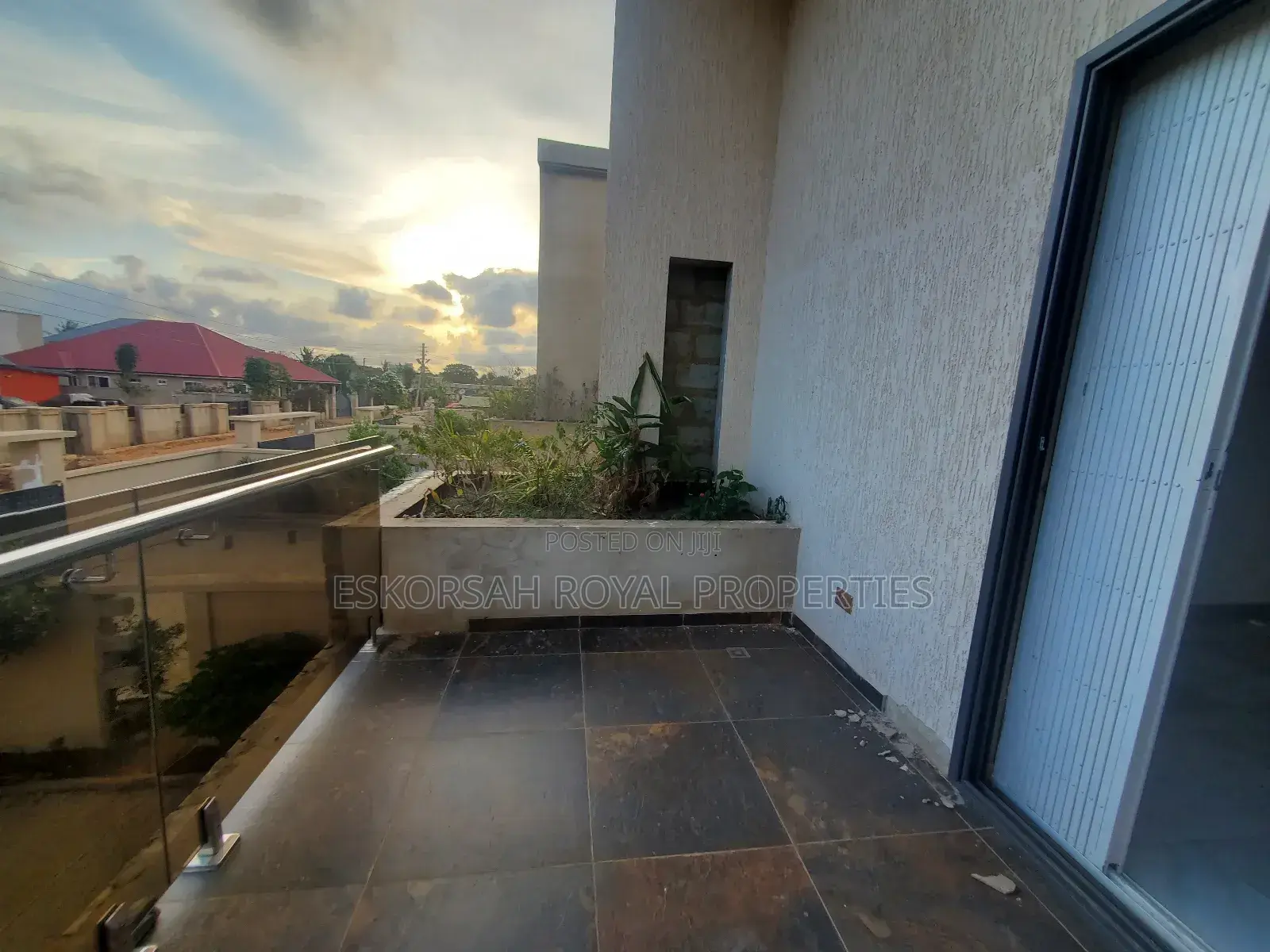 3bdrm House in Ashaley Botwe for sale