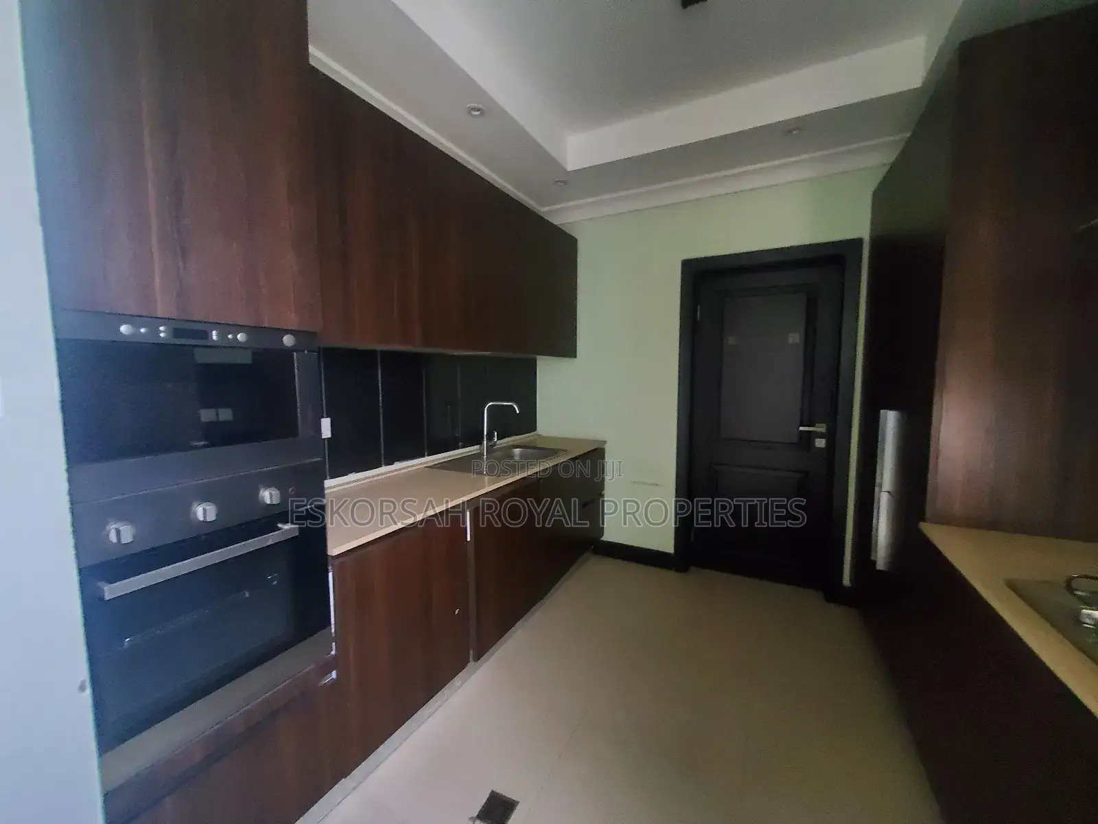 3bdrm Townhouse / Terrace in Sam Jona Estate, Adjiriganor for rent