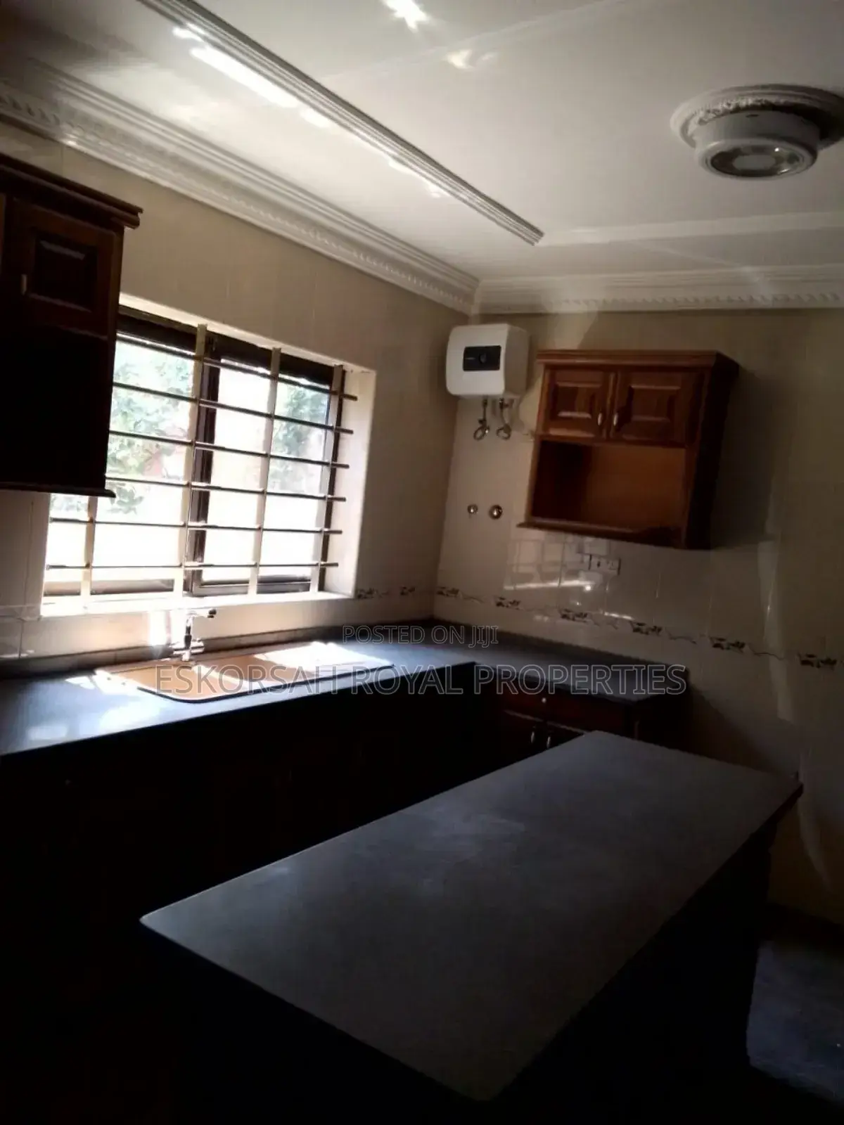 4bdrm House in Trasacco, Adjiriganor for rent