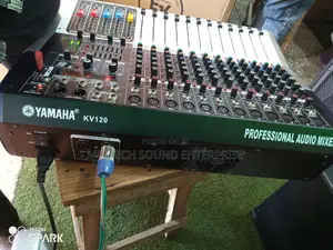 Yamaha Power Mixer '12' Channels